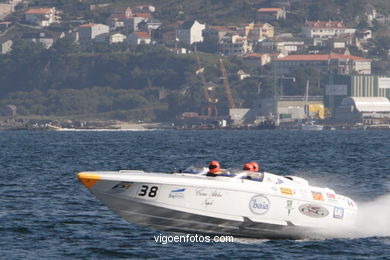 FORMULA 1 DO MAR - POWERBOAT P1 - CARREIRA SUPERSPORT