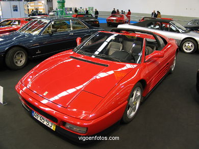 FERRARI F40, PORCHE 911,... CARROS: SALÃO DO AUTOMÓVEL 2003