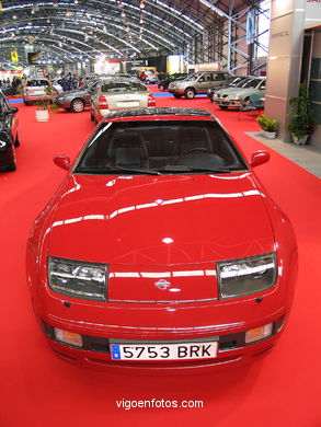 FERRARI F40, PORCHE 911,... CARROS: SALÃO DO AUTOMÓVEL 2003