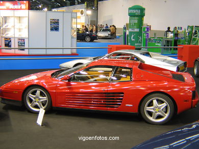 FERRARI F40, PORCHE 911,... CARROS: SALÃO DO AUTOMÓVEL 2003