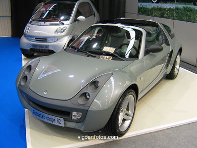 FERRARI F40, PORCHE 911,... CARROS: SALÃO DO AUTOMÓVEL 2003