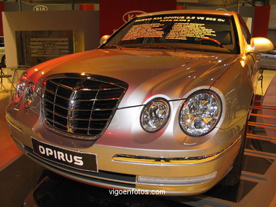 CARROS: SALÃO DO AUTOMÓVEL 2004