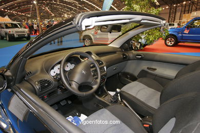 PORCHE, CADILLAC, LEXUS, .. SALÓN DEL AUTOMÓVIL 2005 - VIGO - IFEVI