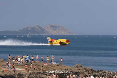 AVIÕES - PATRULHA ÁGUIA - F18- EXHIBICIÓN AÉREA