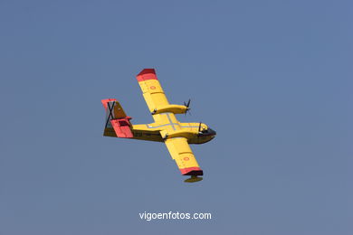 AVIÕES - PATRULHA ÁGUIA - F18- EXHIBICIÓN AÉREA