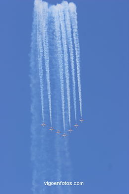 PATRULLA ÁGUILA - EXHIBICIÓN AÉREA DE VIGO 2006