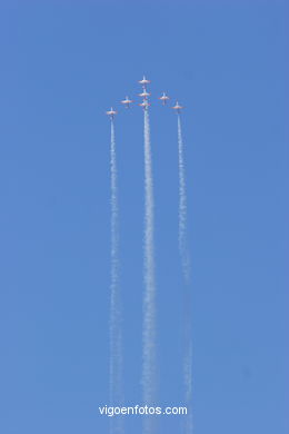 PATRULLA ÁGUILA - EXHIBICIÓN AÉREA DE VIGO 2006