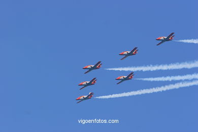 PATRULLA ÁGUILA - EXHIBICIÓN AÉREA DE VIGO 2006