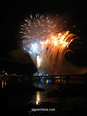 FOGOS ARTIFICIAIS E FEIRA DE BOUZAS - FESTAS DE BOUZAS 2004