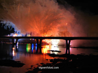 FUEGOS ARTIFICIALES Y FERIA DE BOUZAS - FIESTAS DE BOUZAS 2004