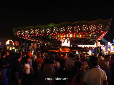 FUEGOS ARTIFICIALES Y FERIA DE BOUZAS - FIESTAS DE BOUZAS 2004