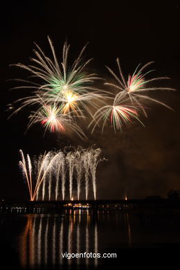 FOGOS ARTIFICIAIS E FEIRA DE BOUZAS - FESTAS DE BOUZAS 2005