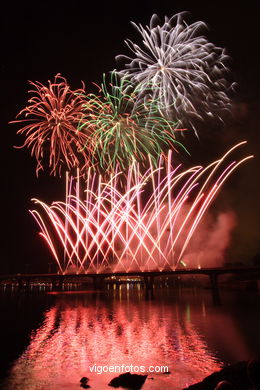 FUEGOS ARTIFICIALES Y FERIA DE BOUZAS - FIESTAS DE BOUZAS 2005