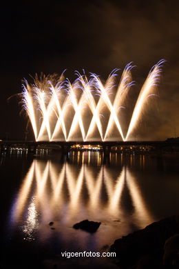 FOGOS ARTIFICIAIS E FEIRA DE BOUZAS - FESTAS DE BOUZAS 2005