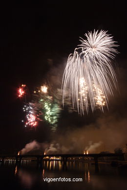 FUEGOS ARTIFICIALES Y FERIA DE BOUZAS - FIESTAS DE BOUZAS 2005