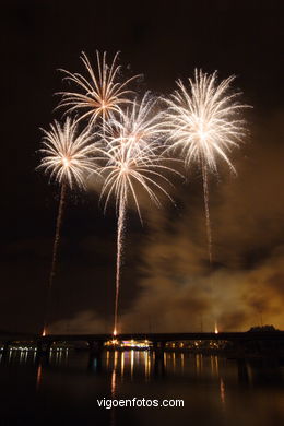 FUEGOS ARTIFICIALES Y FERIA DE BOUZAS - FIESTAS DE BOUZAS 2005