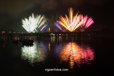 FUEGOS ARTIFICIALES Y FERIA DE BOUZAS - FIESTAS DE BOUZAS 2006