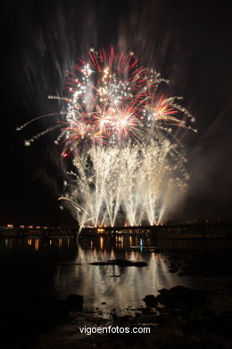 FIESTAS DE BOUZAS - FUEGOS ARTIFICIALES Y FERIA DE BOUZAS - FIESTAS DE BOUZAS 2008