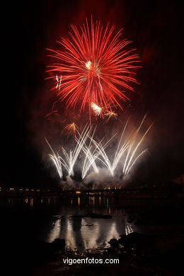 FIESTAS DE BOUZAS - FUEGOS ARTIFICIALES Y FERIA DE BOUZAS - FIESTAS DE BOUZAS 2008