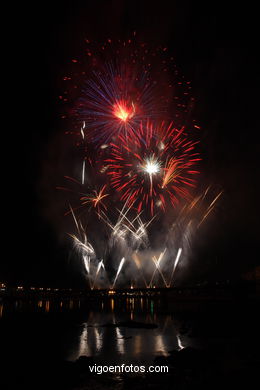 FIESTAS DE BOUZAS - FUEGOS ARTIFICIALES Y FERIA DE BOUZAS - FIESTAS DE BOUZAS 2008