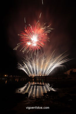 FIESTAS DE BOUZAS - FUEGOS ARTIFICIALES Y FERIA DE BOUZAS - FIESTAS DE BOUZAS 2008