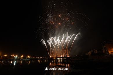 FIESTAS DE BOUZAS - FUEGOS ARTIFICIALES Y FERIA DE BOUZAS - FIESTAS DE BOUZAS 2008