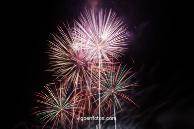 FIESTAS DE BOUZAS - FUEGOS ARTIFICIALES Y FERIA DE BOUZAS - FIESTAS DE BOUZAS 2008