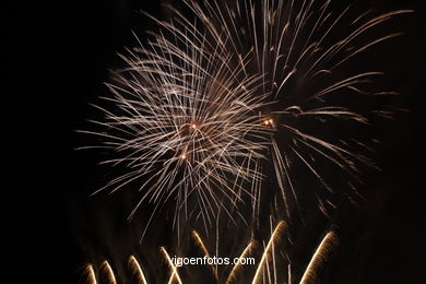 FIESTAS DE BOUZAS - FUEGOS ARTIFICIALES Y FERIA DE BOUZAS - FIESTAS DE BOUZAS 2008