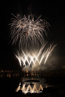 FIESTAS DE BOUZAS - FUEGOS ARTIFICIALES Y FERIA DE BOUZAS - FIESTAS DE BOUZAS 2008