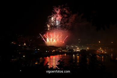 FIESTAS DE VIGO. BOUZAS 2009 - FUEGOS ARTIFICIALES Y FERIA DE BOUZAS - FIESTAS DE BOUZAS 2009