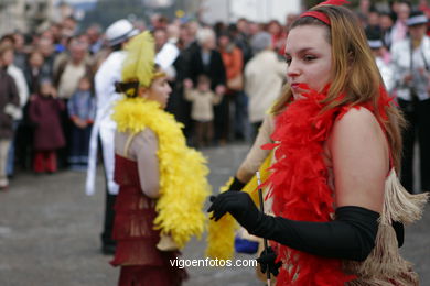 COMPARSA 'GRANDE CASINO DAS VELAS' EM MATAMÁ - CARNAVAL 2005