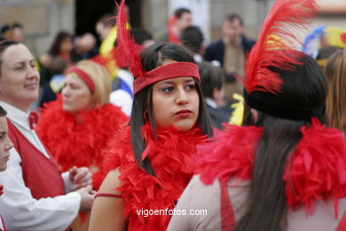 COMPARSA 'GRANDE CASINO DAS VELAS' EM MATAMÁ - CARNAVAL 2005