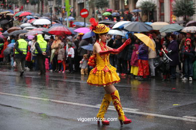 CARNAVAIS 2011 - DESFILE DE COMPARSAS