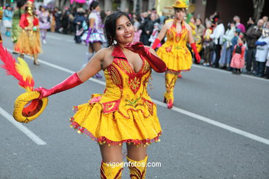 CARNAVAIS 2012 - DESFILE DE COMPARSAS