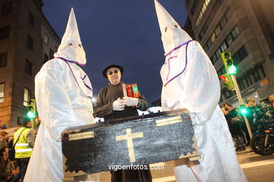 CARNAVAL 2013 - ENTERRO DO MECO