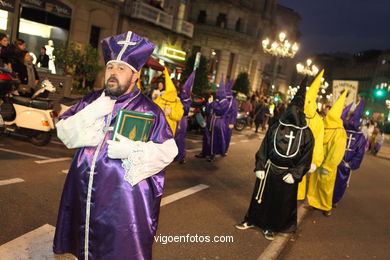 CARNAVAL 2013 - ENTERRO DO MECO