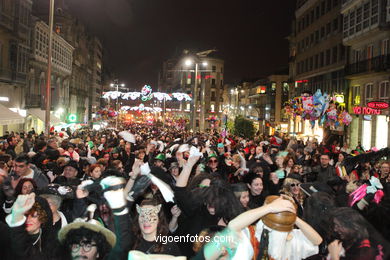 CARNAVAL 2013 - ENTERRO DO MECO