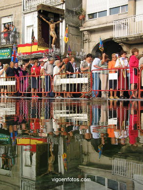 PROCISSÃO DO CRISTO DA VITÓRIA 2004