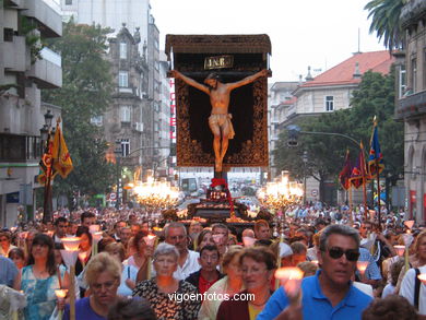 PROCISSÃO DO CRISTO DA VITÓRIA 2004