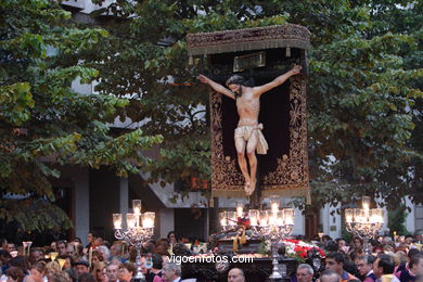 PROCESIÓN DEL CRISTO DE LA VICTORIA 2005