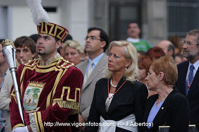 PHOTOS OF VICTORY CHRIST PROCESSION 2005 VIGO BAY GALICIA VISIT photos-of-victory-christ-procession-2005-vigo-bay-galicia-visit