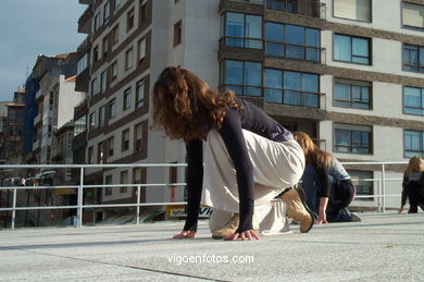 DANCE IN THE STREET - TUTU DANCES