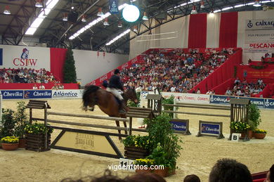 SHOW JUMPING COMPETITION - CSI 2002