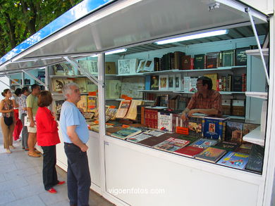 FERIA DEL LIBRO 2004