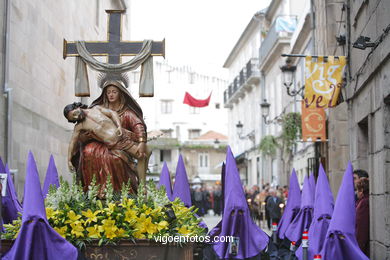 SEMANA SANTA 2008 EM VIGO. PROCISSÃO DO SANTO ENTERRO