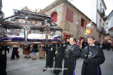 SEMANA SANTA 2008 EM VIGO. PROCISSÃO DO SANTO ENTERRO