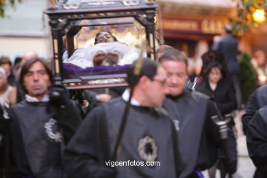 SEMANA SANTA 2008 EM VIGO. PROCISSÃO DO SANTO ENTERRO