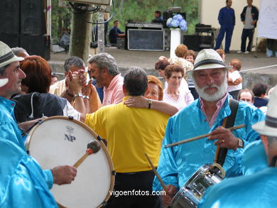 FIESTA DEL PULPO EN EL MONTE DE LOS POZOS (VALLADARES) - 2004