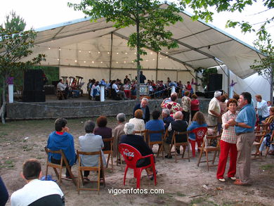 FIESTA DEL PULPO EN EL MONTE DE LOS POZOS (VALLADARES) - 2004