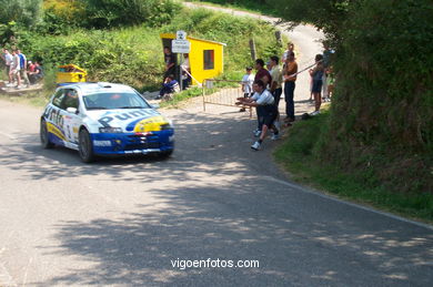 COCHES DE RALLYE RIAS BAIXAS 2002